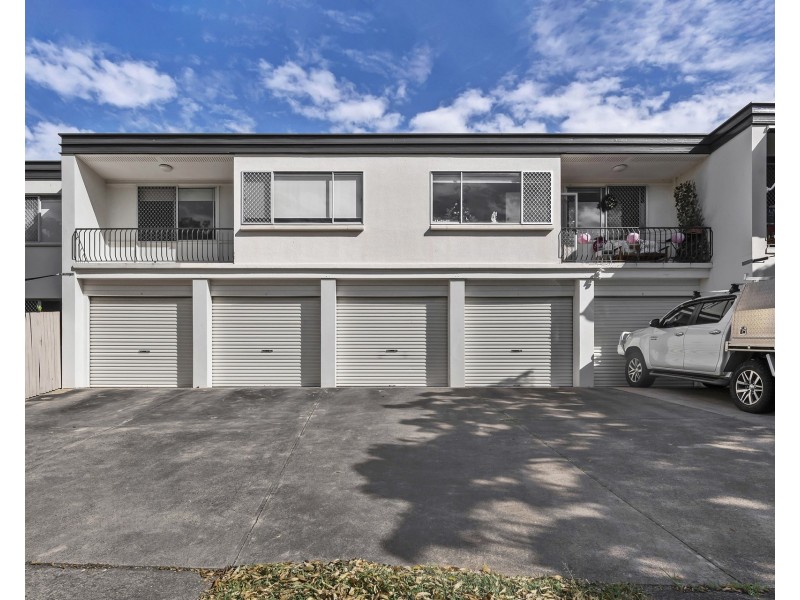 4/15 Barter Avenue, Holland Park QLD 4121