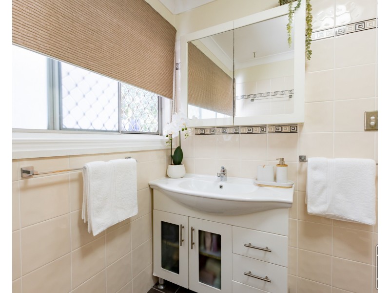 3 Magnolia Street, Daisy Hill QLD 4127