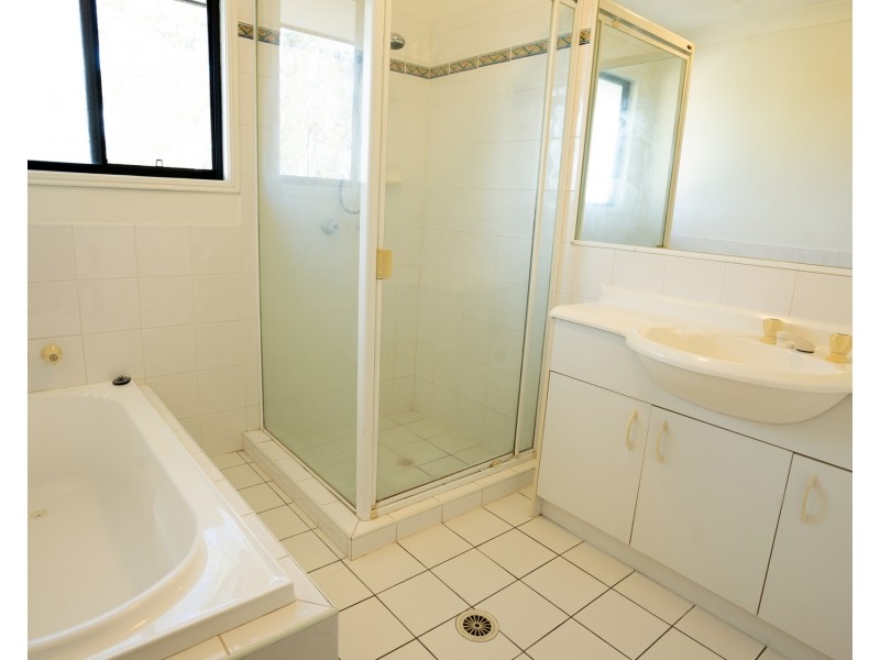 3/50 Endeavour Street, Mount Ommaney QLD 4074