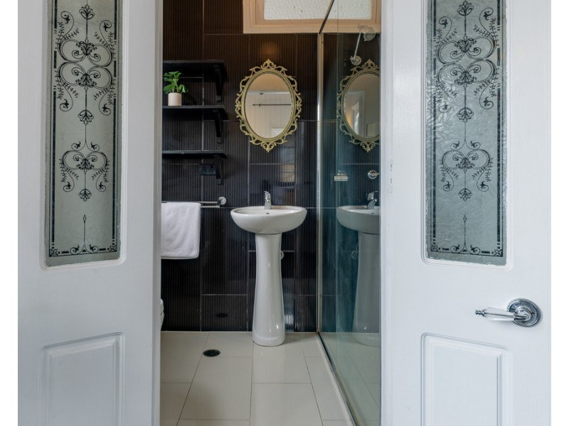 65 Cedar Street, Greenslopes QLD 4120