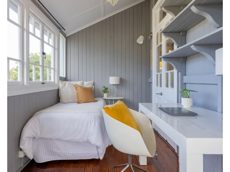 65 Cedar Street, Greenslopes QLD 4120