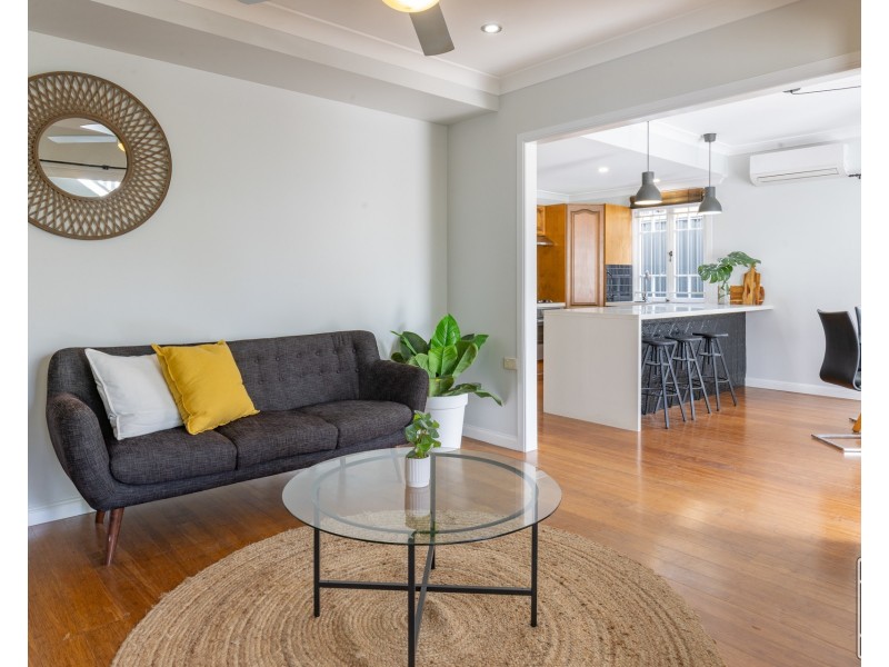 65 Cedar Street, Greenslopes QLD 4120