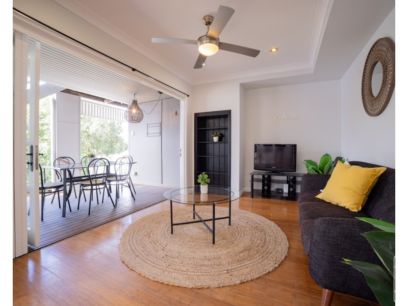 65 Cedar Street, Greenslopes QLD 4120