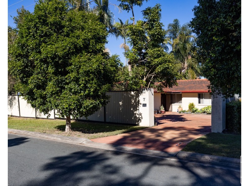 7 Magnolia Street, Daisy Hill QLD 4127