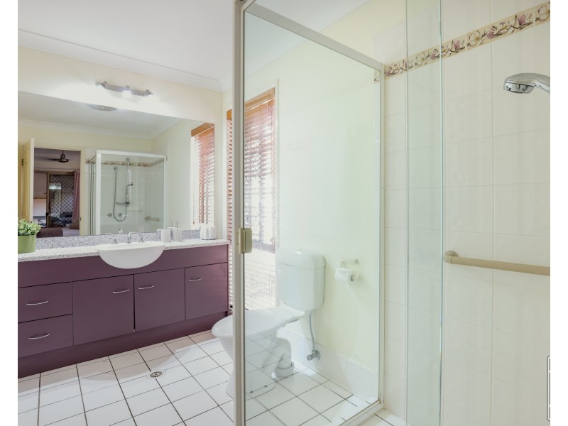 54 The Esplanade, Forest Lake QLD 4078
