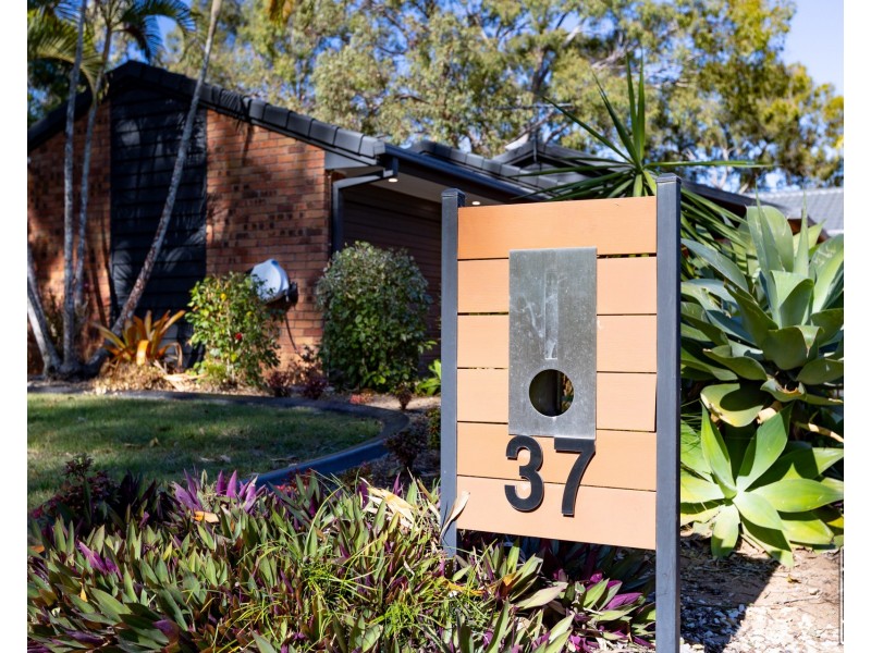 37 Bundoora Drive, Karana Downs QLD 4306