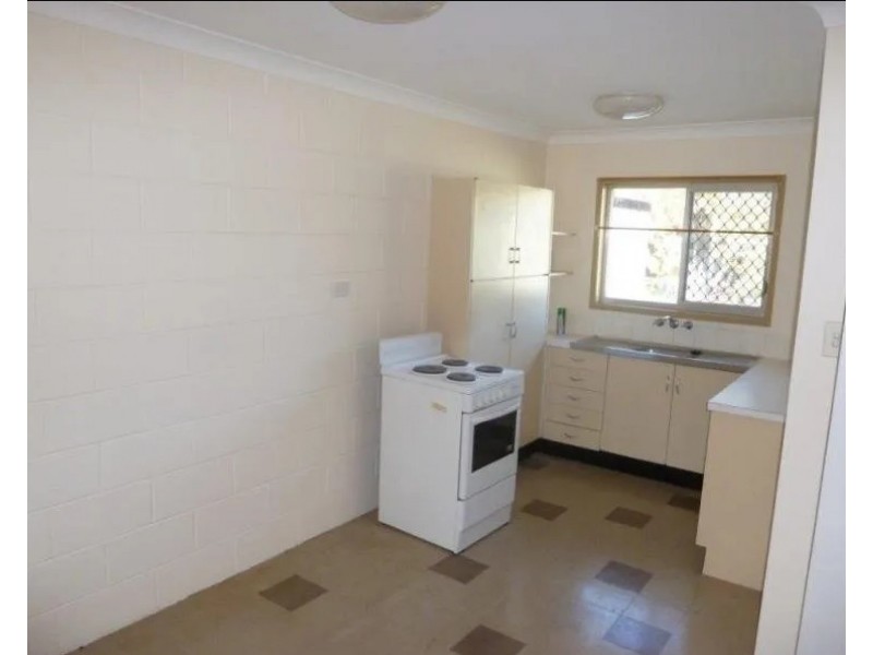 2/45 Queen Street, Cleveland QLD 4163