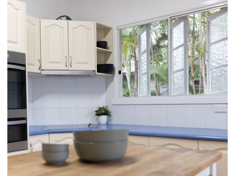 303 Preston Road, Wynnum West QLD 4178