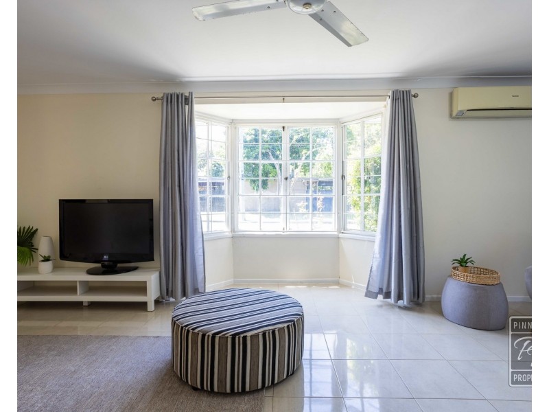 85 Kilkivan Avenue, Kenmore QLD 4069