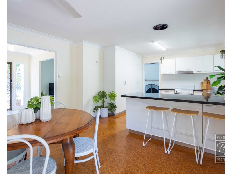 85 Kilkivan Avenue, Kenmore QLD 4069