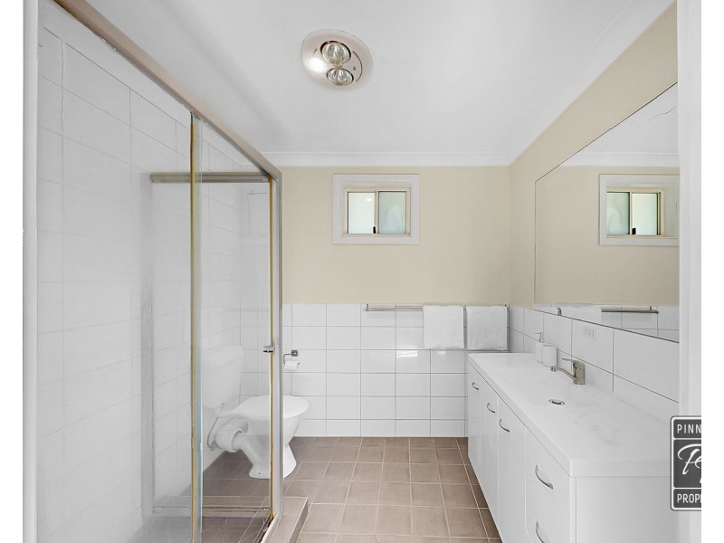 85 Kilkivan Avenue, Kenmore QLD 4069