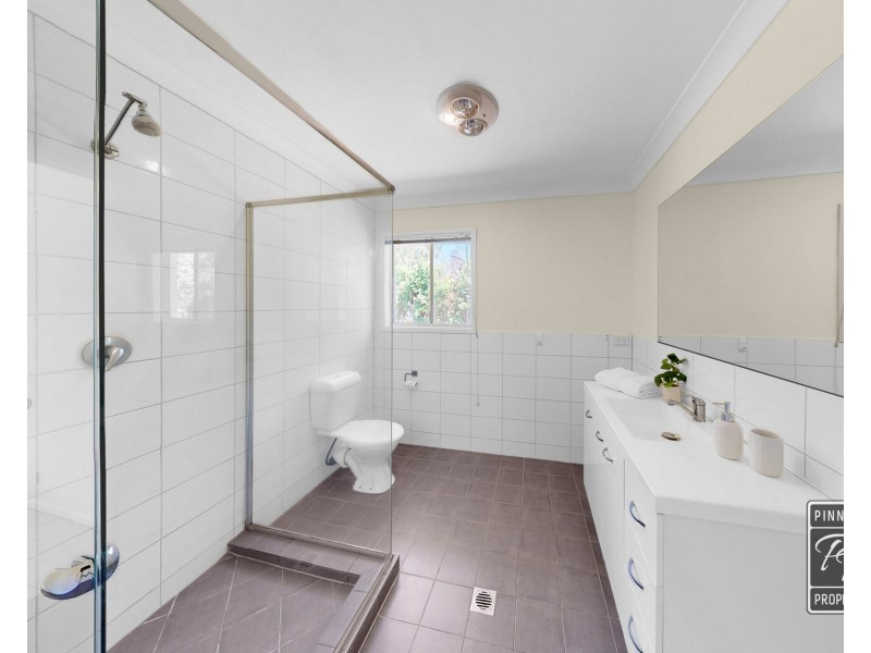 85 Kilkivan Avenue, Kenmore QLD 4069