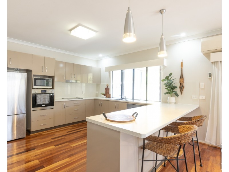 10 Syntax Street, Sadliers Crossing QLD 4305