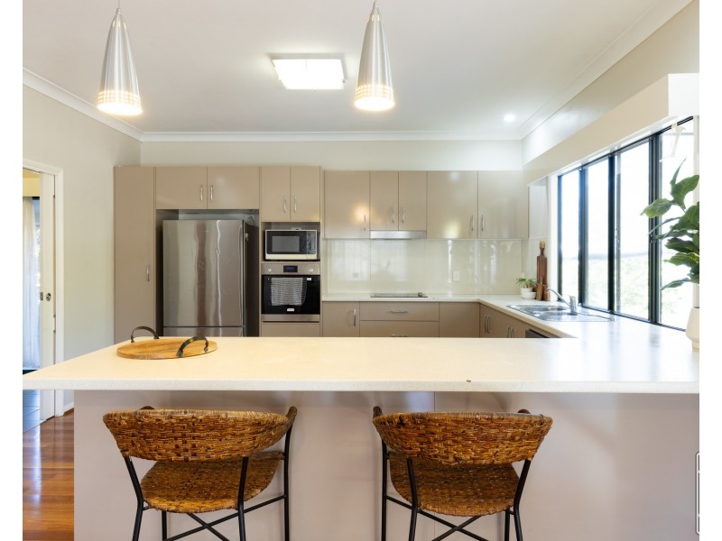10 Syntax Street, Sadliers Crossing QLD 4305