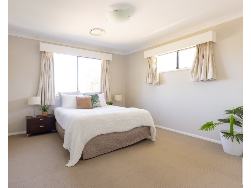 10 Syntax Street, Sadliers Crossing QLD 4305