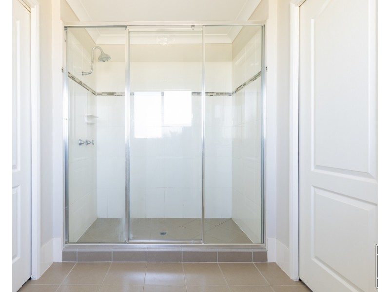 10 Syntax Street, Sadliers Crossing QLD 4305
