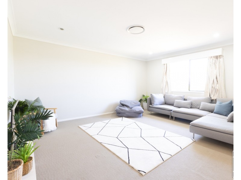 10 Syntax Street, Sadliers Crossing QLD 4305