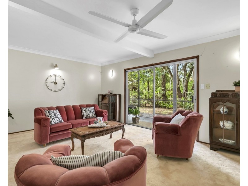 203 Rafting Ground Road, Kenmore Hills QLD 4069