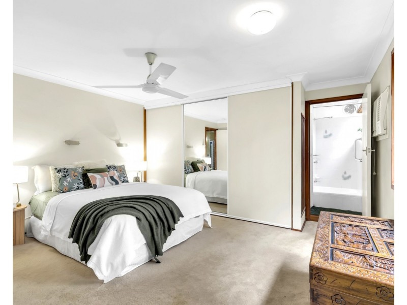 203 Rafting Ground Road, Kenmore Hills QLD 4069