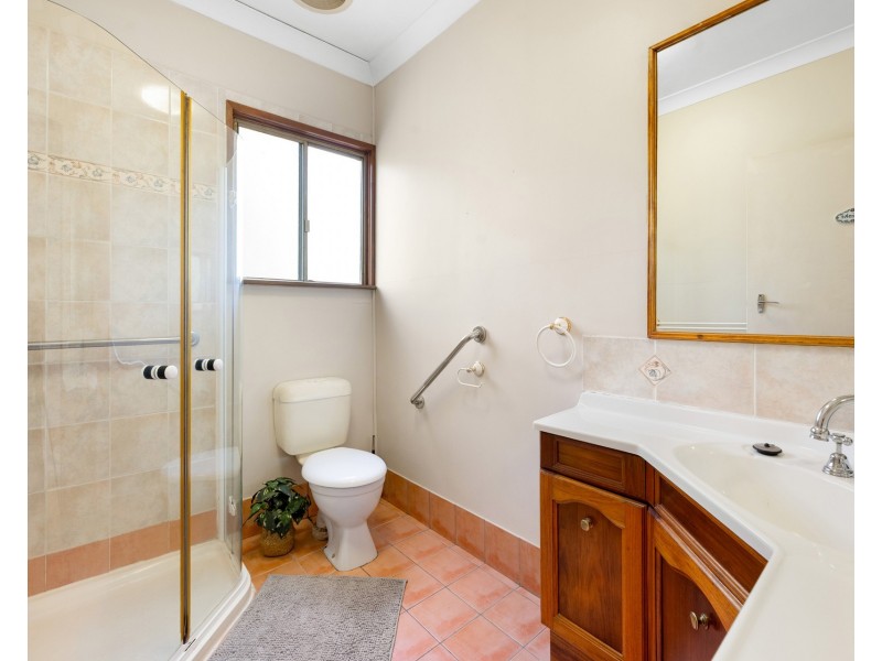 203 Rafting Ground Road, Kenmore Hills QLD 4069