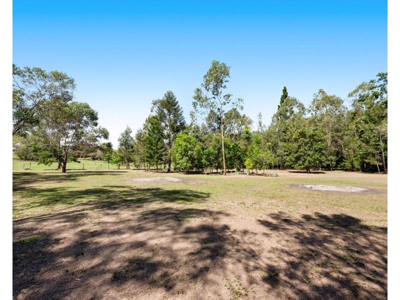 203 Rafting Ground Road, Kenmore Hills QLD 4069