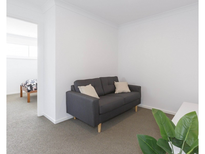 2/22 Alexandra Street, Booval QLD 4304