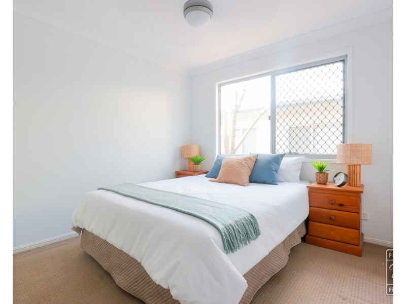 16 Heathwood Place, Collingwood Park QLD 4301