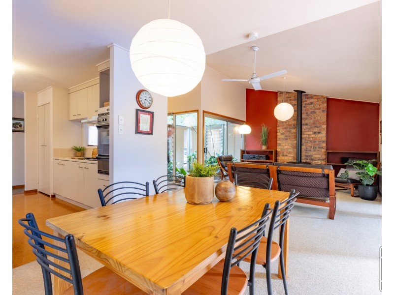 32 Tillbrook Street, Chapel Hill QLD 4069