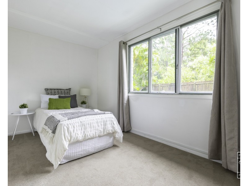 101 Kilkivan Avenue, Kenmore QLD 4069