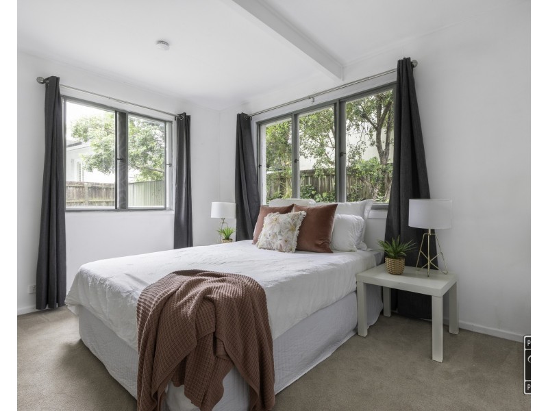 101 Kilkivan Avenue, Kenmore QLD 4069