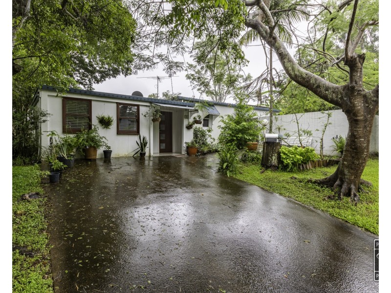 101 Kilkivan Avenue, Kenmore QLD 4069