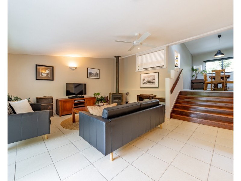 18 Werona Court, Karana Downs QLD 4306