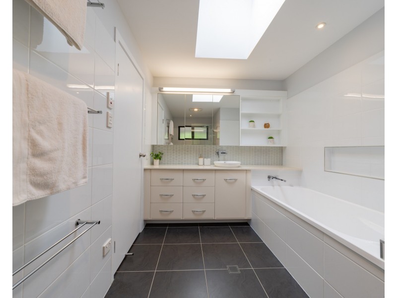 18 Werona Court, Karana Downs QLD 4306