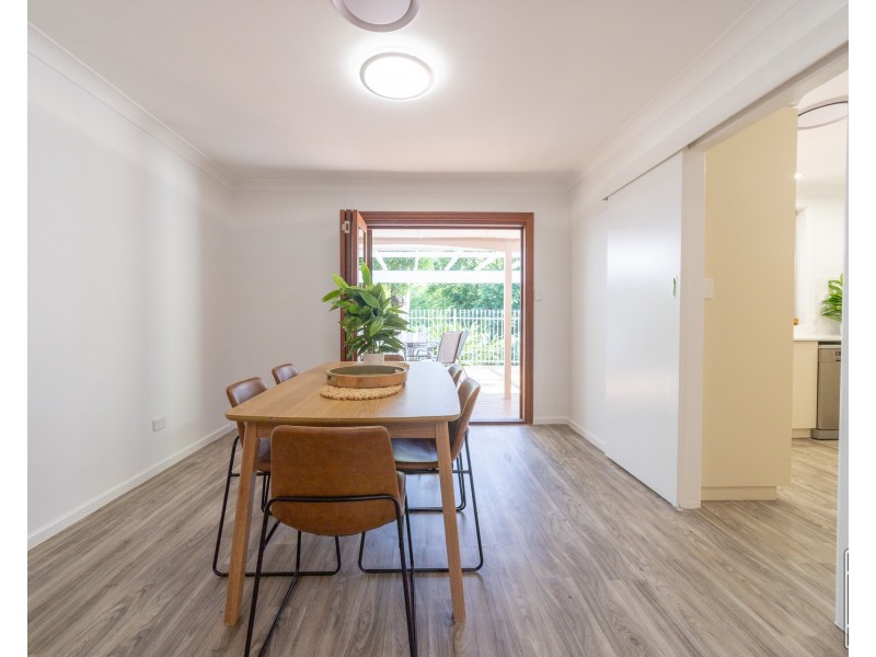 2 Lois Street, Kenmore QLD 4069