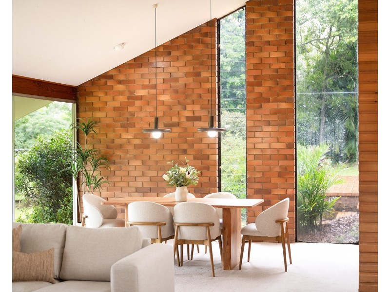 74 Kailua Street, Brookfield QLD 4069