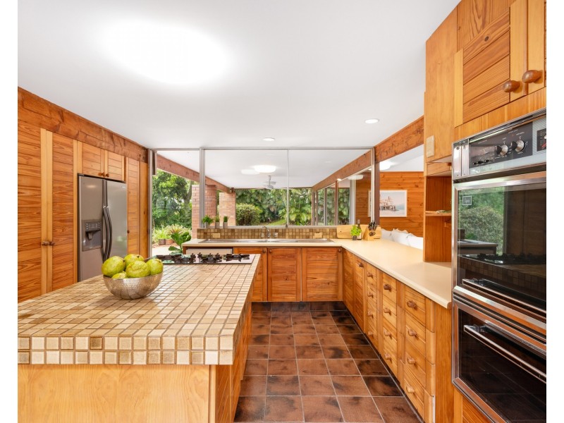 74 Kailua Street, Brookfield QLD 4069