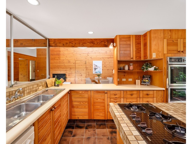 74 Kailua Street, Brookfield QLD 4069
