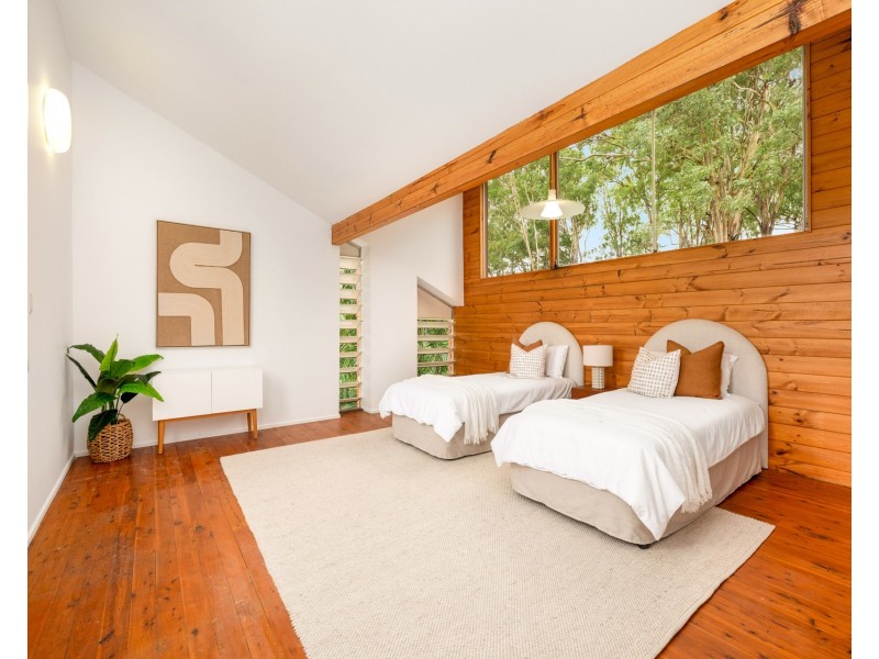 74 Kailua Street, Brookfield QLD 4069