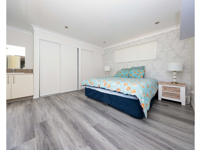 2 Wandoo Court, Karana Downs QLD 4306