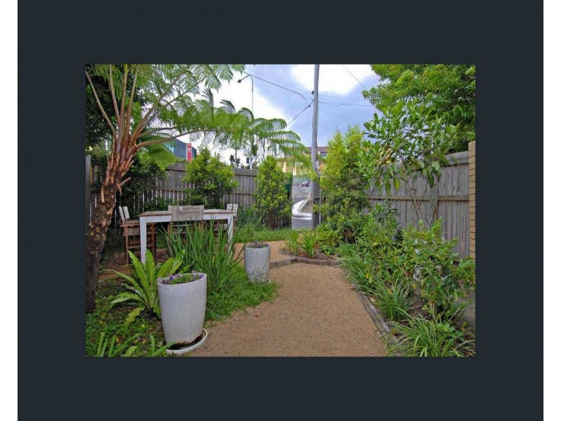 2/18 Moorak Street, Taringa QLD 4068