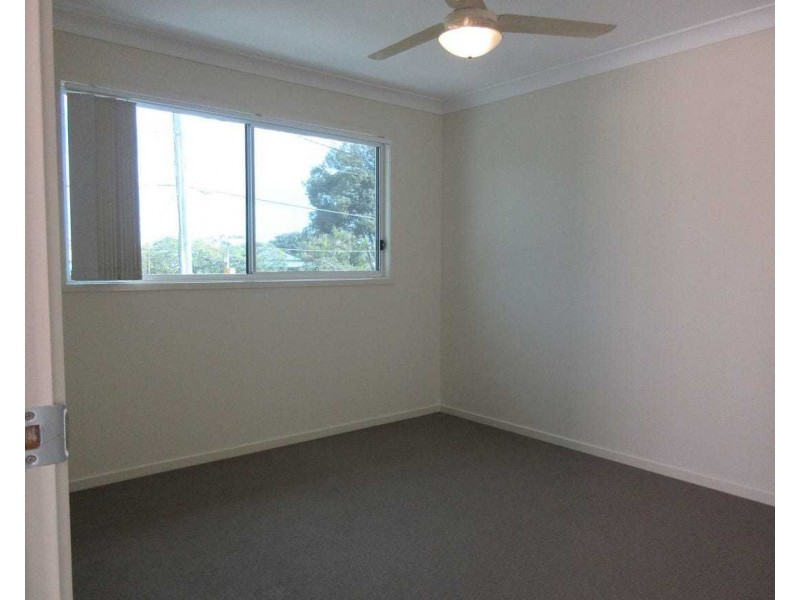 2/2143 Wynnum Road, Wynnum QLD 4178