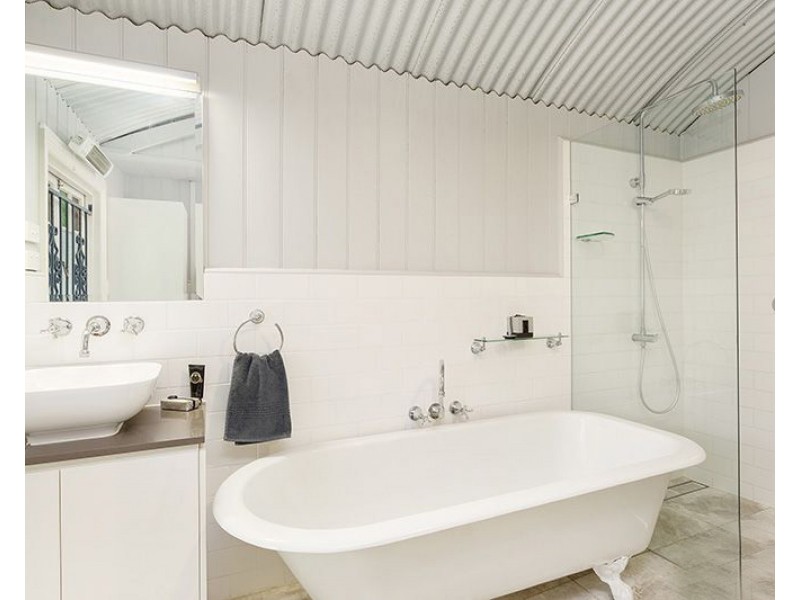 28 Shakespeare Street, Coorparoo QLD 4151