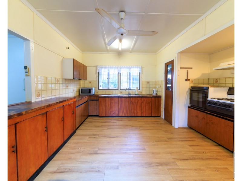 92 Kidgell Street, Stafford QLD 4053