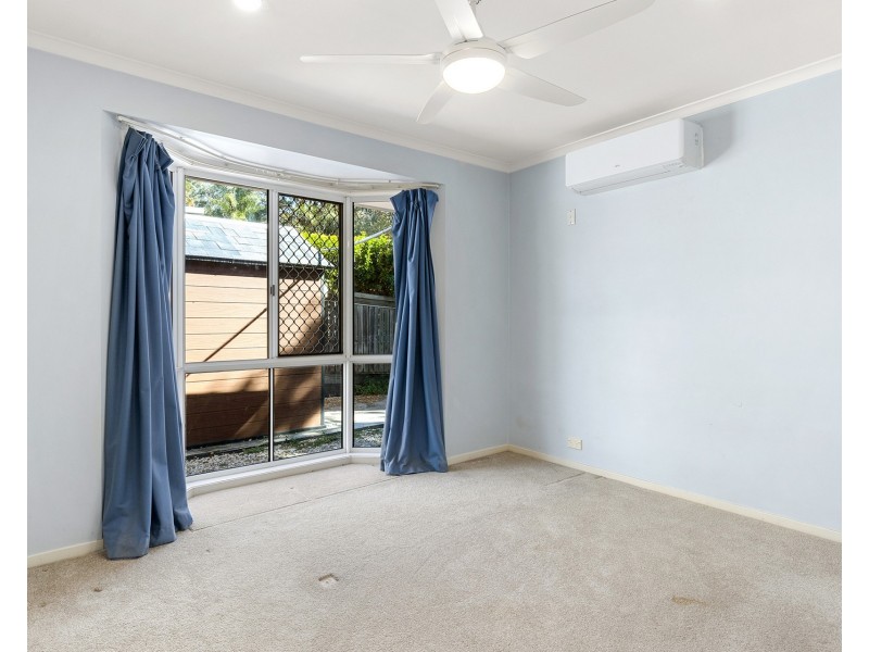 37 McPherson Road, Sinnamon Park QLD 4073