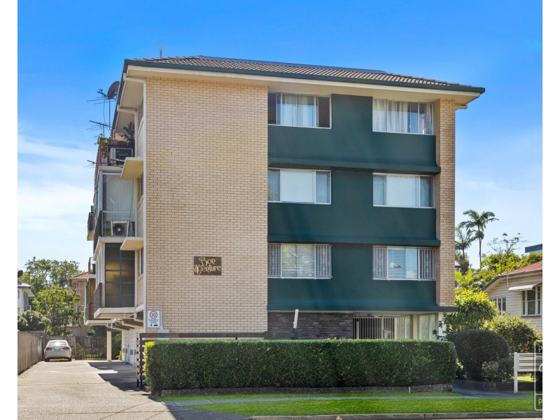 8/108 Cavendish Road, Coorparoo QLD 4151
