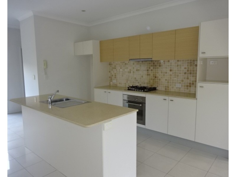 3/8 Princess Street, Fairfield QLD 4103