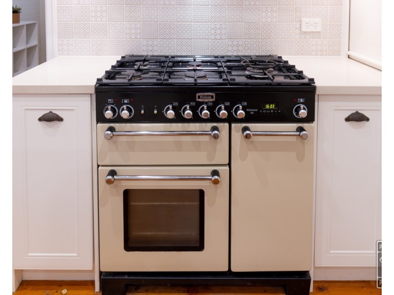 186 Rode Road, Wavell Heights QLD 4012