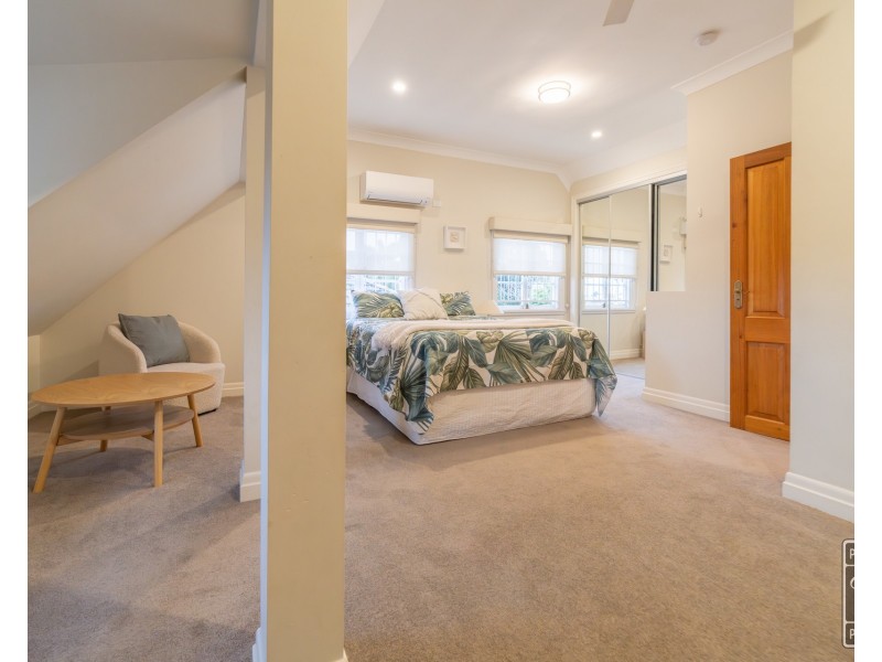 186 Rode Road, Wavell Heights QLD 4012