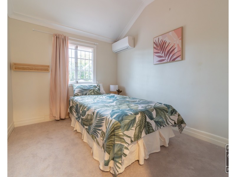 186 Rode Road, Wavell Heights QLD 4012