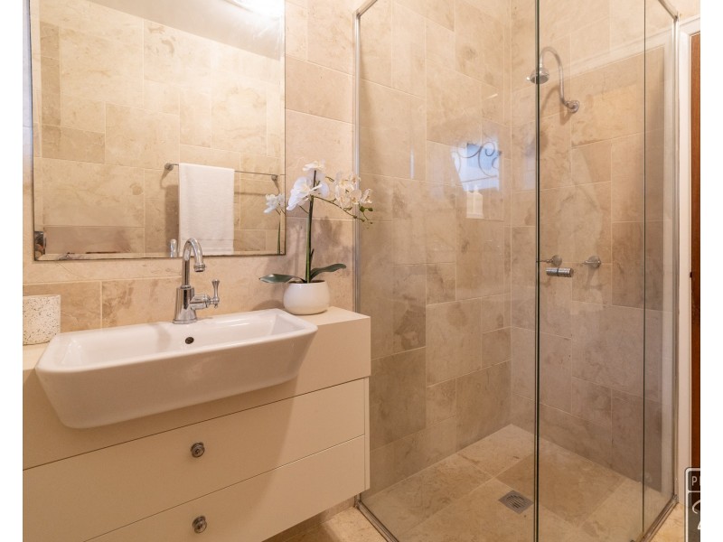 186 Rode Road, Wavell Heights QLD 4012